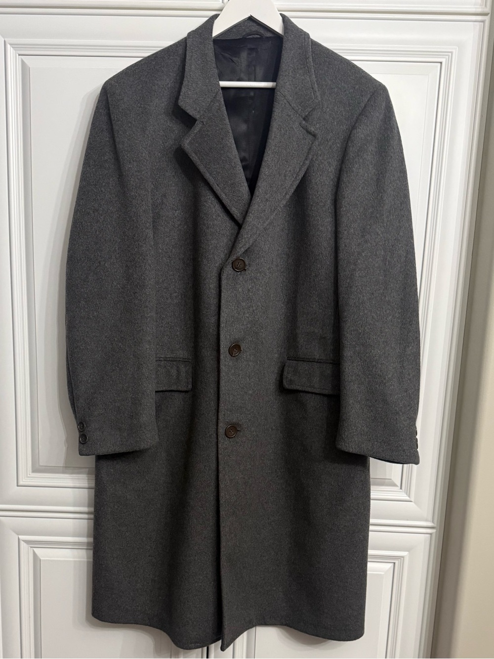 VTG Wm H Leishman Men’s Charcoal Grey Wool and Cashmere Blend Overcoat EUC